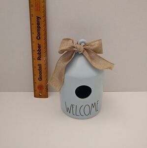 RAE DUNN “Welcome” Ceramic Round Birdhouse Light blue Nwot 7" great gift
